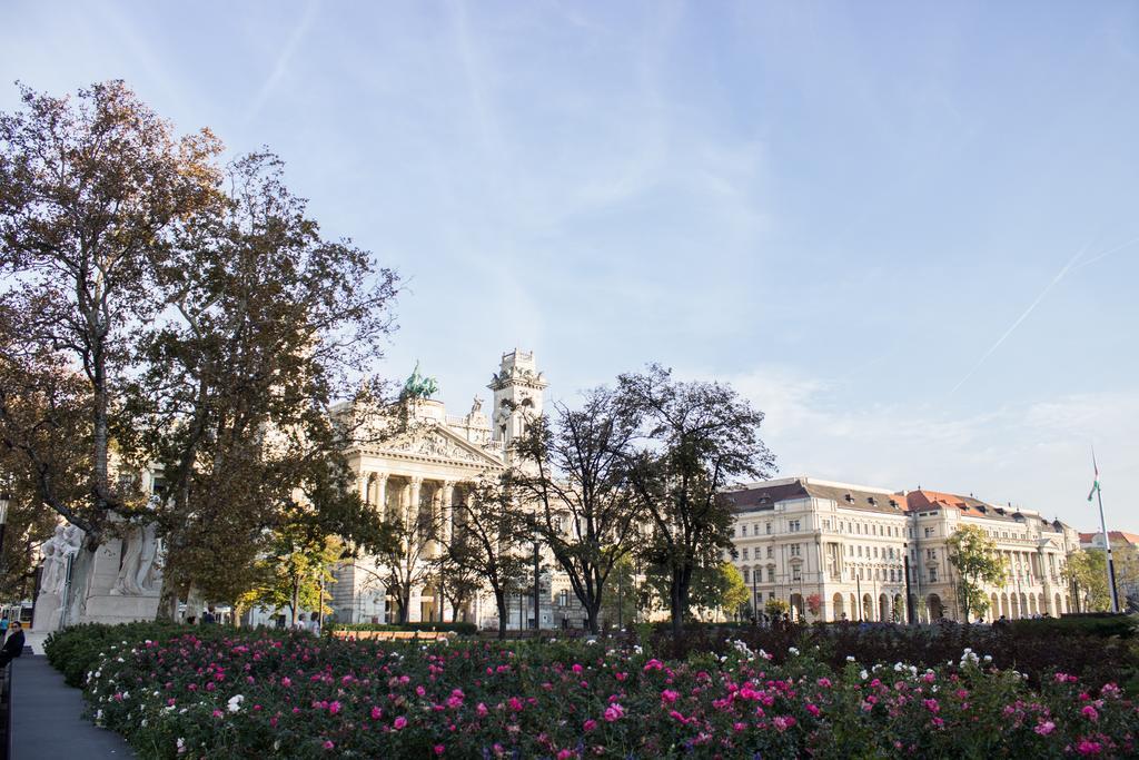 Home At Parliament ブダペスト エクステリア 写真